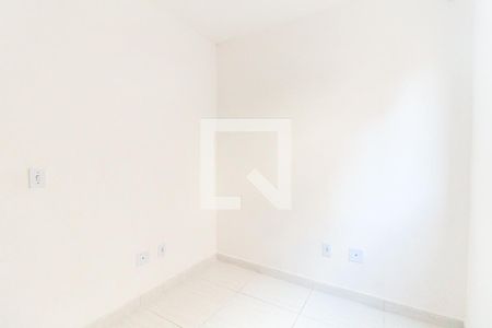 Quarto 2 de apartamento para alugar com 2 quartos, 74m² em Vila Sinha, São Paulo