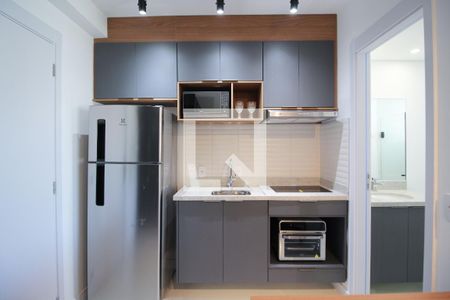 Cozinha de kitnet/studio para alugar com 1 quarto, 30m² em Indianópolis, São Paulo