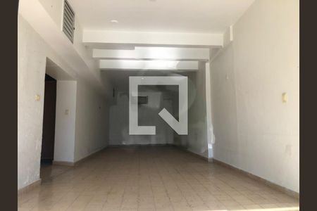 Casa à venda com 2 quartos, 221m² em Parque Jabaquara, São Paulo