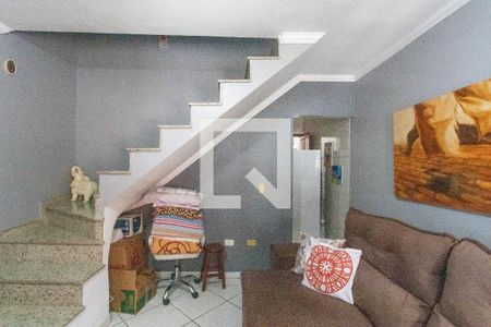 Sala  de casa de condomínio para alugar com 2 quartos, 80m² em Centro, Diadema