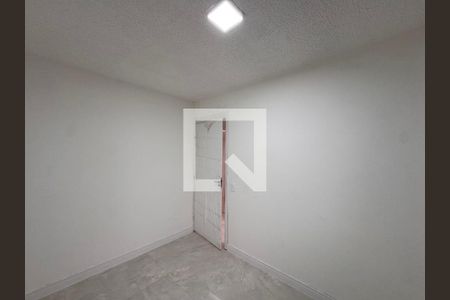 Quarto 2 de apartamento à venda com 3 quartos, 44m² em Vargem Pequena, Rio de Janeiro