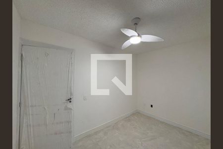 Quarto 1 de apartamento à venda com 3 quartos, 44m² em Vargem Pequena, Rio de Janeiro