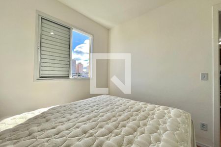 Quarto 1 de apartamento para alugar com 2 quartos, 34m² em Jardim Itacolomi, São Paulo
