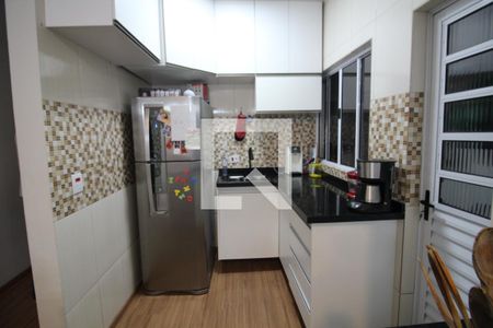 Sala/Cozinha de casa à venda com 4 quartos, 150m² em Vila Yolanda, Osasco