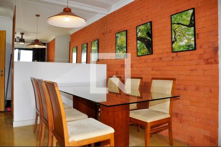 Detalhe - Sala e Sala de Jantar de apartamento para alugar com 2 quartos, 53m² em Conjunto Residencial Vista Verde, São Paulo