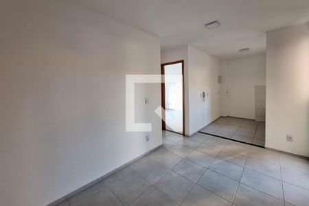 Sala de apartamento para alugar com 2 quartos, 41m² em Vila Lage, São Gonçalo
