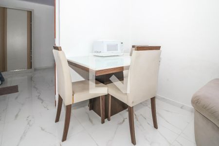 Sala de casa à venda com 2 quartos, 55m² em Vila Ipojuca, São Paulo