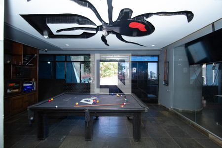 SALA de casa à venda com 4 quartos, 254m² em Serra, Belo Horizonte