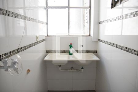 Cozinha e Área de Serviço de apartamento à venda com 2 quartos, 67m² em Setor dos Funcionários, Goiânia