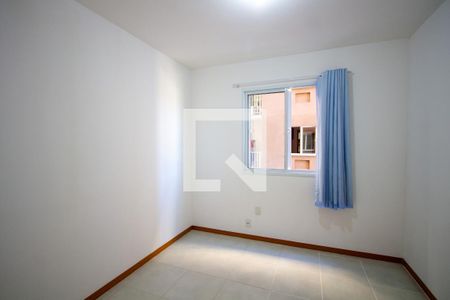 Quarto 1 de apartamento para alugar com 2 quartos, 52m² em Vista Alegre, São Gonçalo