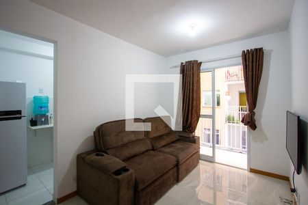Sala de apartamento para alugar com 2 quartos, 52m² em Vista Alegre, São Gonçalo