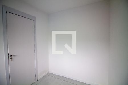 Quarto 2 de apartamento para alugar com 2 quartos, 38m² em Jardim São Luís, São Paulo