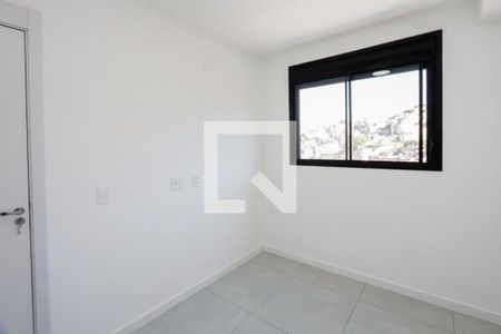 Quarto 2 de apartamento para alugar com 2 quartos, 38m² em Jardim São Luís, São Paulo