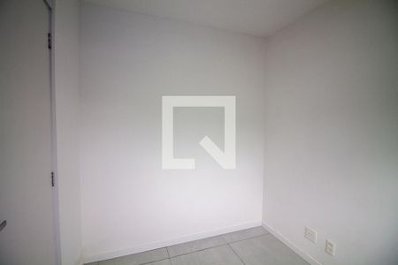 Quarto 2 de apartamento para alugar com 2 quartos, 38m² em Jardim São Luís, São Paulo