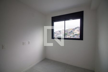 Quarto 1 de apartamento para alugar com 2 quartos, 38m² em Jardim São Luís, São Paulo