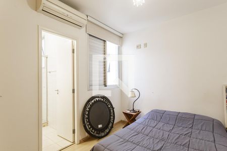 Suíte 1 de apartamento para alugar com 2 quartos, 75m² em Moema, São Paulo