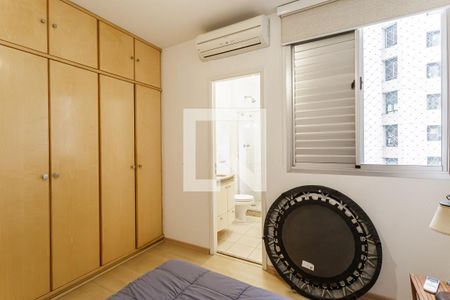 Suíte 1 de apartamento para alugar com 2 quartos, 75m² em Moema, São Paulo