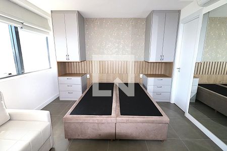 Sala/Quarto de kitnet/studio para alugar com 1 quarto, 40m² em Auxiliadora, Porto Alegre