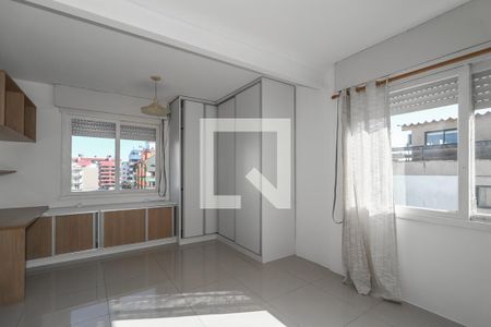 Sala / Quarto de apartamento para alugar com 1 quarto, 60m² em Jardim Lindóia, Porto Alegre