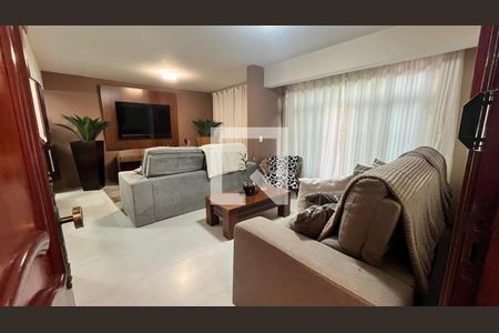 Sala de casa à venda com 5 quartos, 177m² em Sumaré, São Paulo