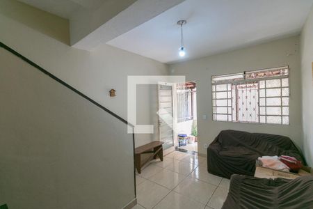 Casa para alugar com 3 quartos, 70m² em Santa Monica, Belo Horizonte