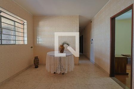 Casa à venda com 3 quartos, 270m² em Esplanada, Belo Horizonte