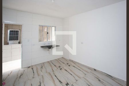 Sala/Cozinha de kitnet/studio à venda com 1 quarto, 34m² em Cidade Júlia, São Paulo