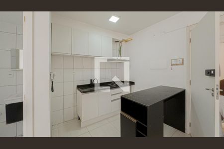 Sala/Cozinha de kitnet/studio para alugar com 1 quarto, 26m² em Vila Ré, São Paulo