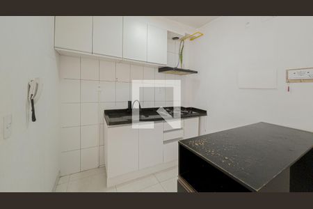 Sala/Cozinha  de kitnet/studio para alugar com 1 quarto, 26m² em Vila Ré, São Paulo