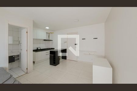 Sala/Cozinha de kitnet/studio para alugar com 1 quarto, 26m² em Vila Ré, São Paulo
