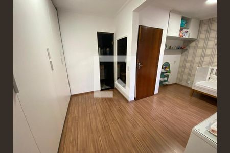 Quarto de casa para alugar com 2 quartos, 213m² em Parque Erasmo Assunção, Santo André