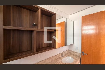 Banheiro da Suíte de apartamento para alugar com 2 quartos, 65m² em Vila Rosa, Goiânia