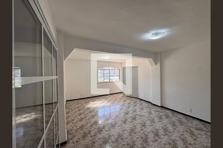 Sala de casa de condomínio para alugar com 3 quartos, 200m² em Recreio dos Bandeirantes, Rio de Janeiro
