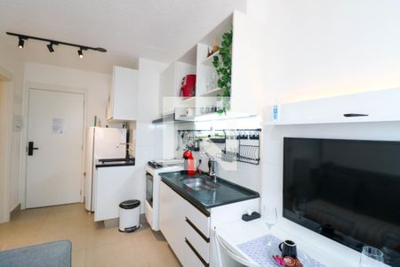 Sala / Cozinha de apartamento à venda com 1 quarto, 25m² em Santo Amaro, São Paulo