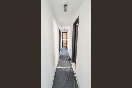 Corredor de apartamento para alugar com 2 quartos, 85m² em Ramos, Rio de Janeiro
