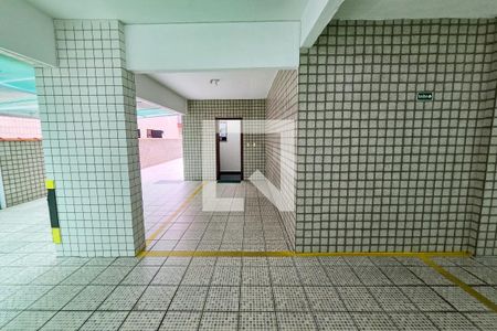 Garagem de apartamento para alugar com 1 quarto, 50m² em Guilhermina, Praia Grande