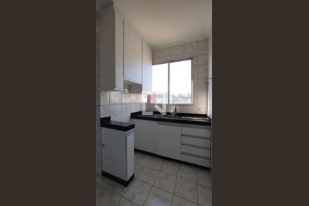 Cozinha de apartamento para alugar com 2 quartos, 57m² em Grajaú, Belo Horizonte