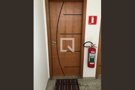 Entrada de apartamento para alugar com 2 quartos, 69m² em Vila Príncipe de Gales, Santo André