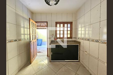 Cozinha de casa para alugar com 2 quartos, 70m² em Nova América, Nova Iguaçu