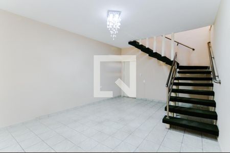 Sala de casa para alugar com 2 quartos, 147m² em Vila Galvão, Guarulhos
