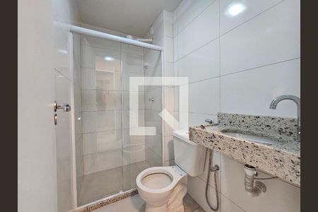 Banheiro de apartamento para alugar com 1 quarto, 37m² em Posse, Nova Iguaçu