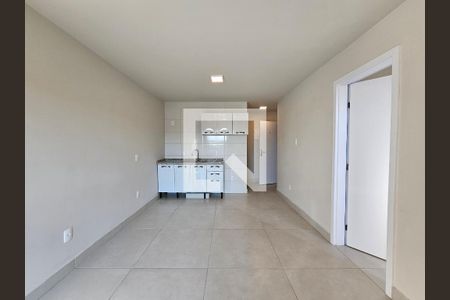 Sala de apartamento para alugar com 1 quarto, 37m² em Posse, Nova Iguaçu