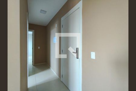 Entrada de apartamento para alugar com 2 quartos, 50m² em Santo Cristo, Rio de Janeiro