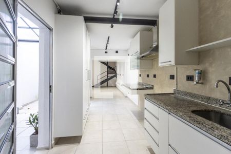 Casa à venda com 3 quartos, 100m² em Vila Romana, São Paulo