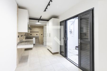 Casa à venda com 3 quartos, 100m² em Vila Romana, São Paulo