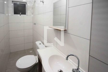 Banheiro Social de casa para alugar com 1 quarto, 35m² em Jardim Marília, São Paulo