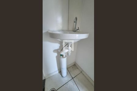 Banheiro  de apartamento para alugar com 2 quartos, 38m² em Bonsucesso, Rio de Janeiro