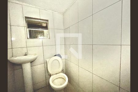 Banheiro de casa para alugar com 1 quarto, 60m² em Vila Minaslandia, Belo Horizonte