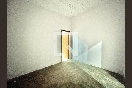 Quarto de casa para alugar com 1 quarto, 60m² em Vila Minaslandia, Belo Horizonte
