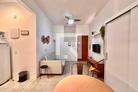 Studio  de kitnet/studio para alugar com 1 quarto, 35m² em Copacabana, Rio de Janeiro
